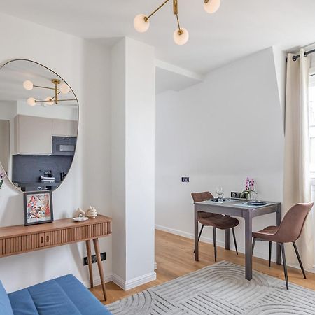 Ferienwohnung Luxurious Flat In The Center Paris Exterior foto